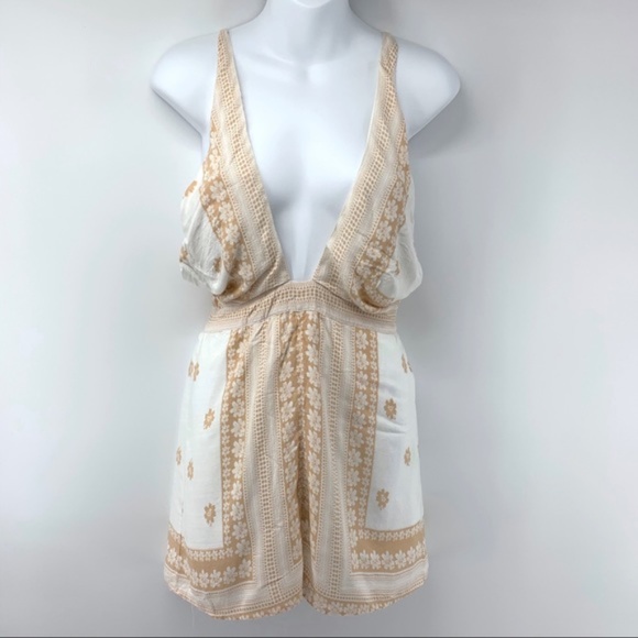 Threads tan/white floral romper, small - Picture 1 of 10